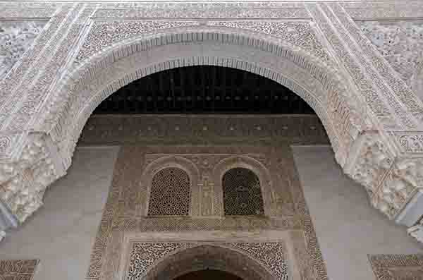 Granada 042 - La Alhambra - palacios Nazaries - Patio de los Leones.jpg